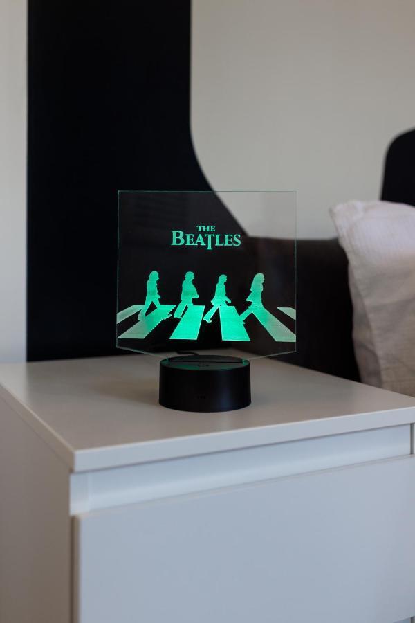 Flatzy - Iconic Beatles And Liverpool Culture Home Exterior photo